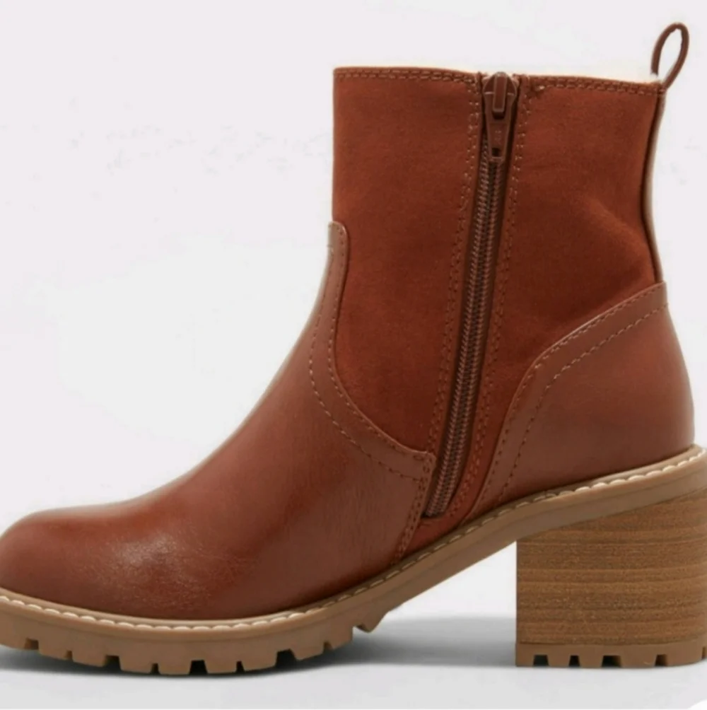 Universal Thread Cognac Brown Faux Fur Lined Block Heel Boots – 9.5 BNIB
